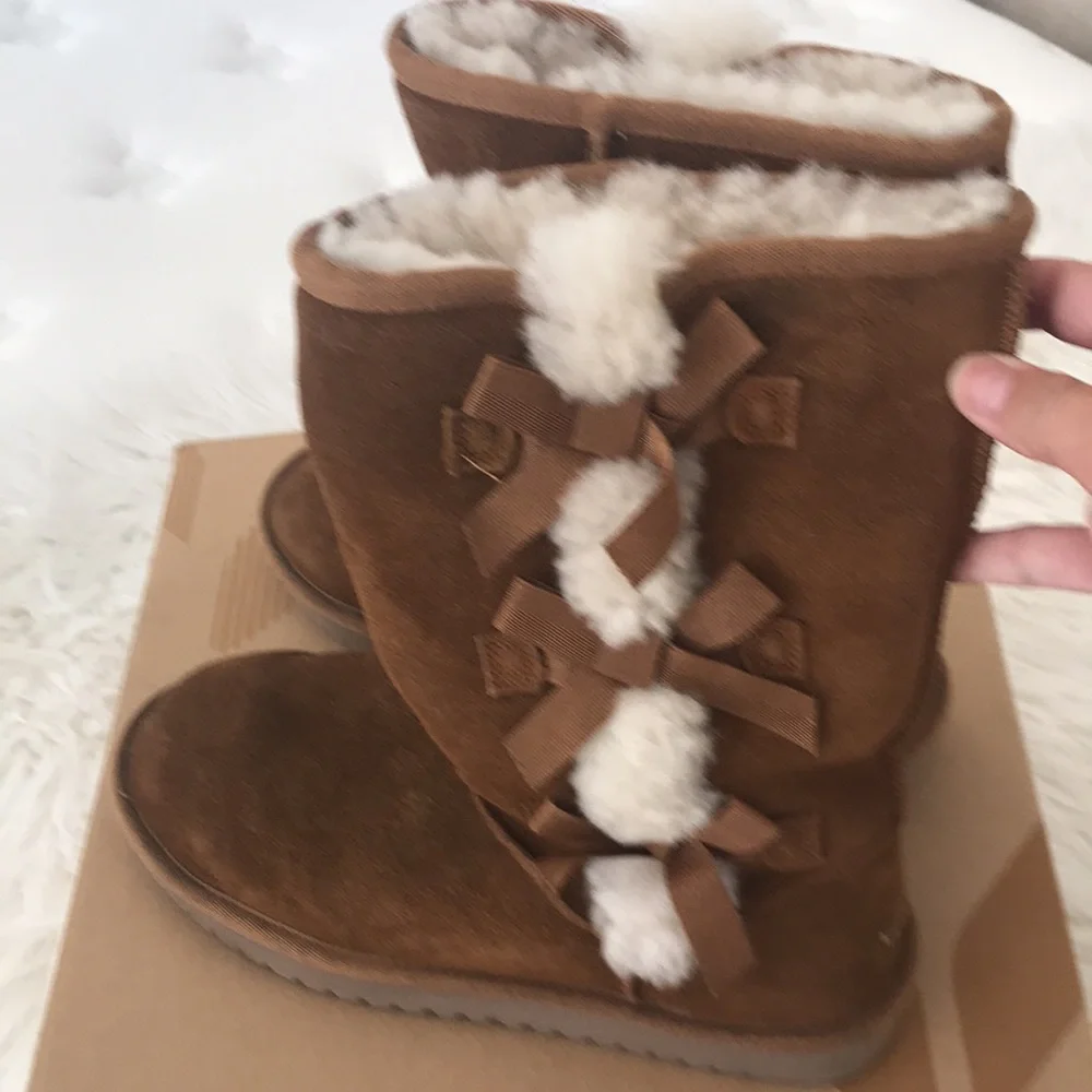 Ugg Koolaburra tan boots size 8 in box